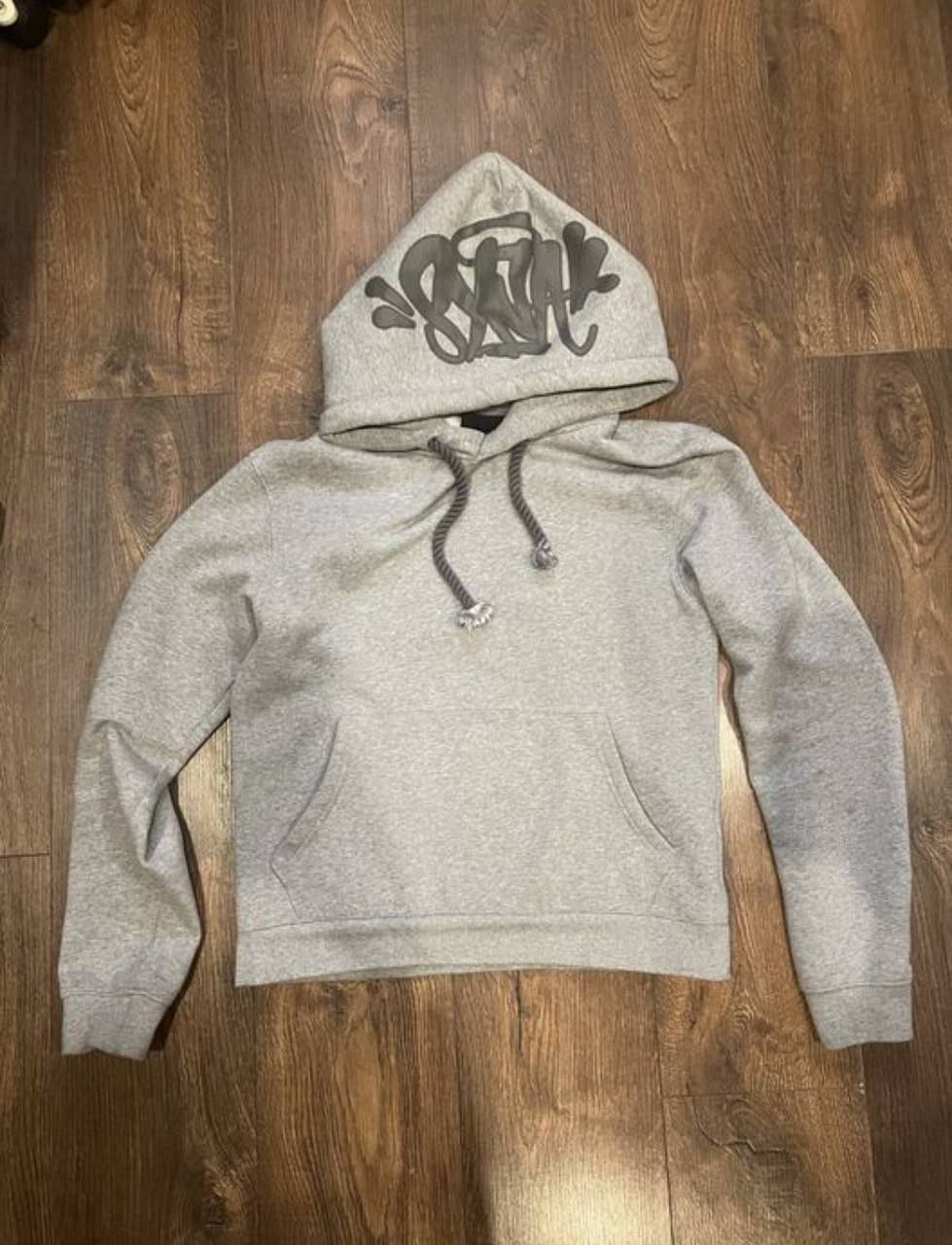 Футболка чорна